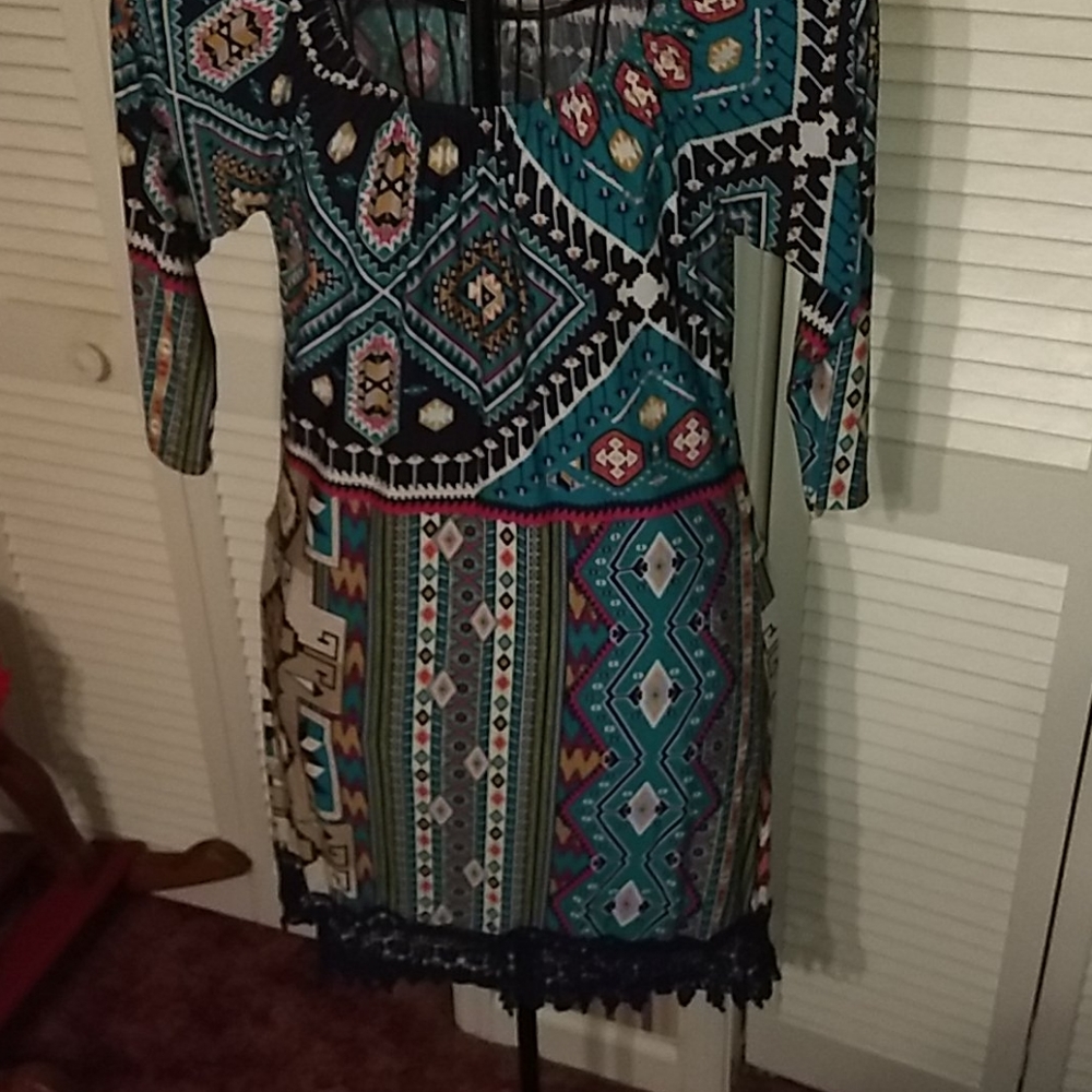 Quarter length sleeves, dress! Boutique style